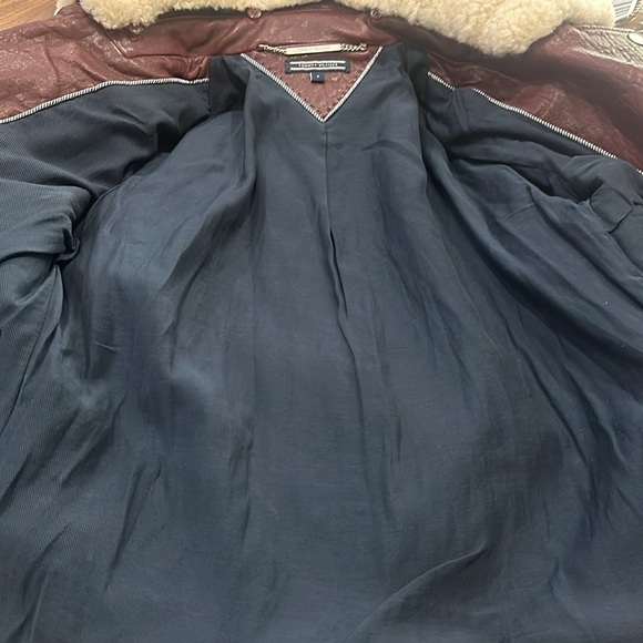 Tommy Hilfiger burgundy leather moto jacket. Excellent condition! - Picture 9 of 10